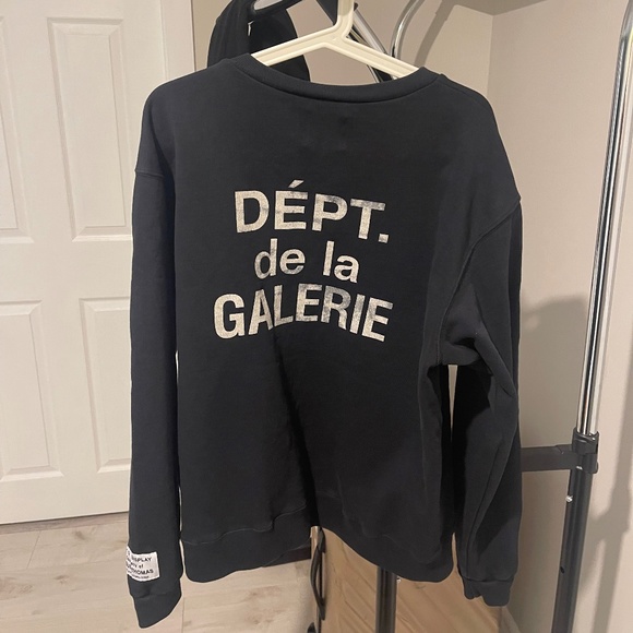 Gallery Dept Sweatshirt - Picture 2 of 5